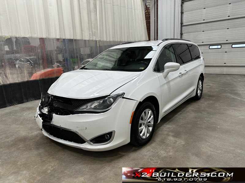 2019 Chrysler Pacifica Touring L